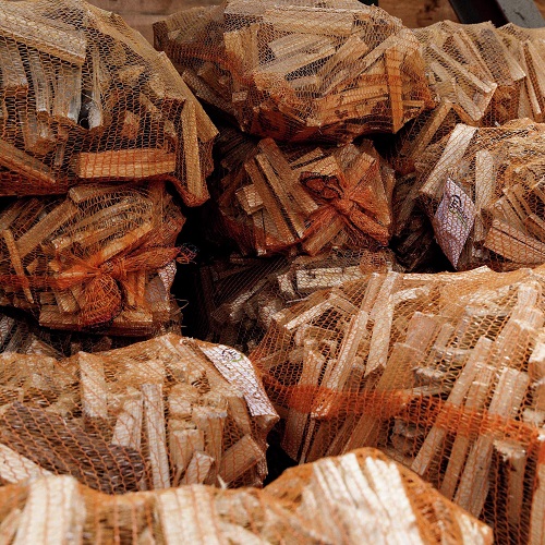 Дрова березовые с доставкой по Спб и области. Купить колотые дрова в Питере оптом и в розницу по выгодной цене в этом году